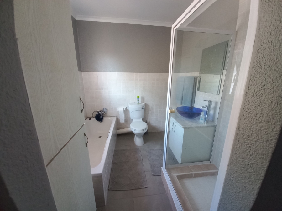 3 Bedroom Property for Sale in Safari Gardens North West